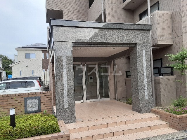 15/24 エントランス