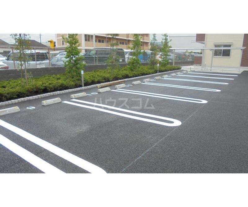 26/30 駐車場