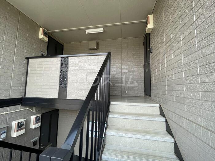 18/20 エントランス