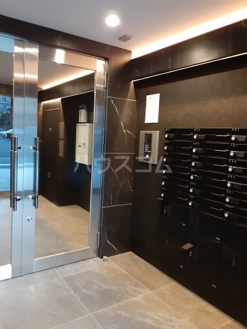 17/21 エントランス