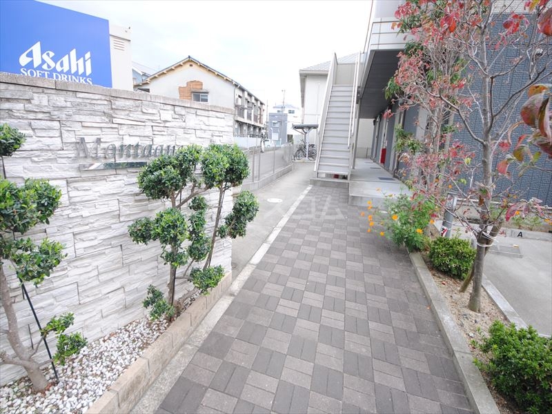 20/29 エントランス