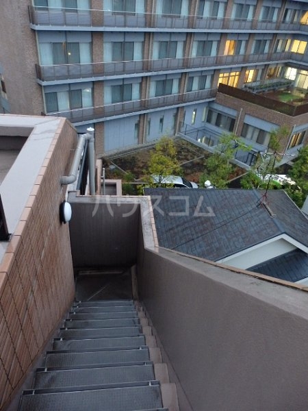 19/30 バルコニー