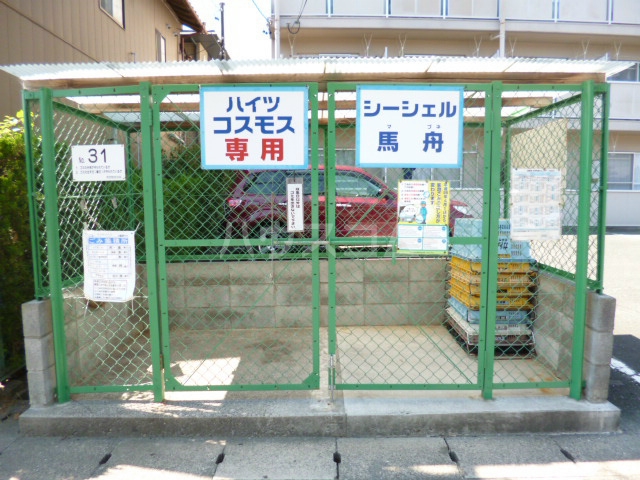 16/26 エントランス