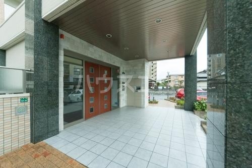 15/19 エントランス