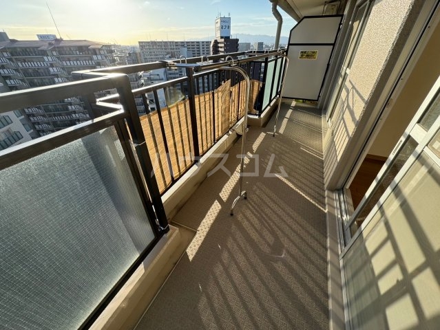 13/30 バルコニー