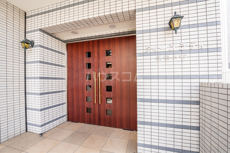 4/5 エントランス