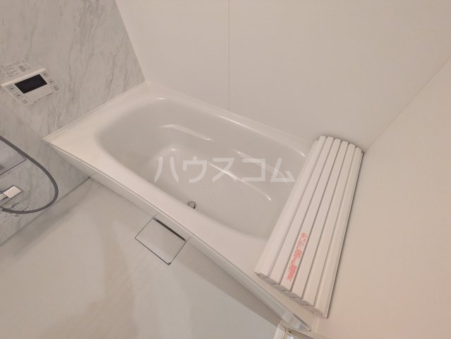 21/30 浴室