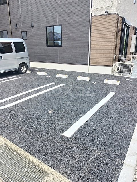 16/28 駐車場