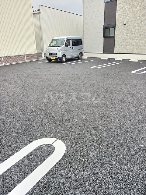 16/28 駐車場