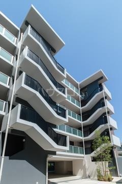 18/22 エントランス