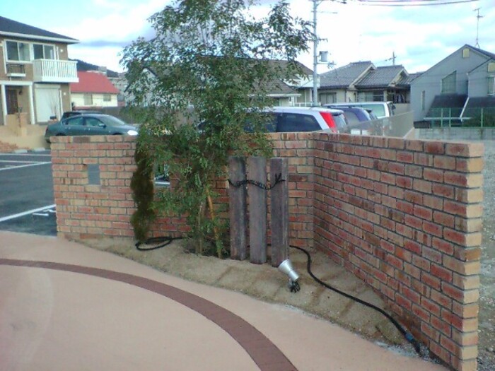 13/22 エントランス