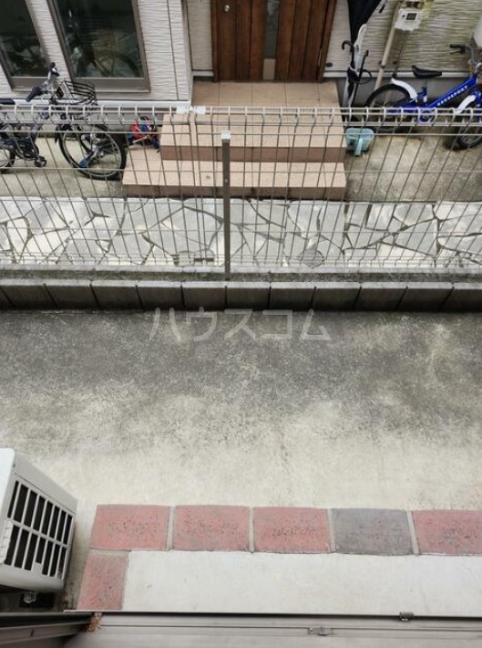 13/21 バルコニー