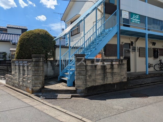 29/30 エントランス