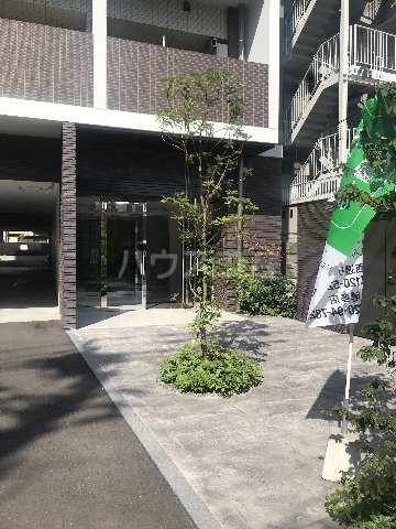 14/21 エントランス