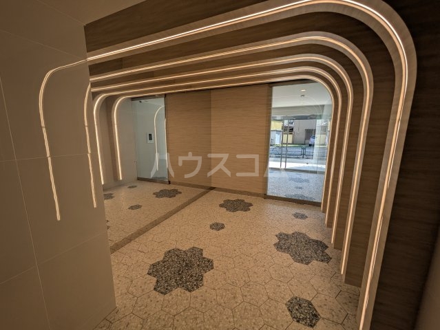 26/30 エントランス