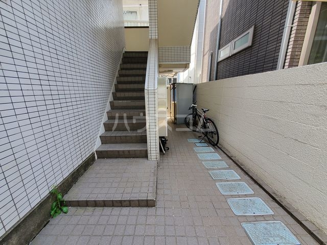 14/22 エントランス