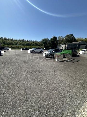 17/22 駐車場