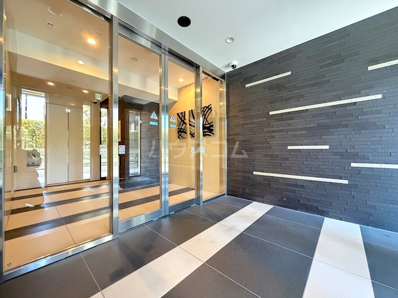 19/29 エントランス