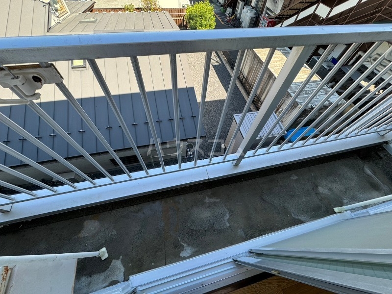 13/23 バルコニー