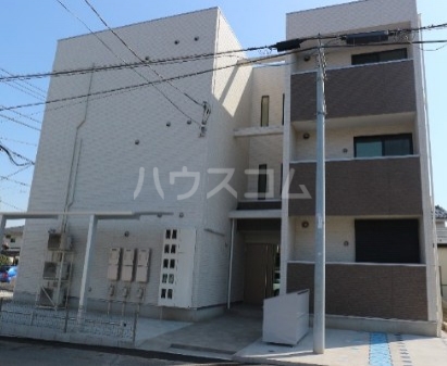 14/22 エントランス