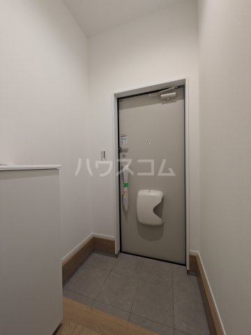 13/30 玄関