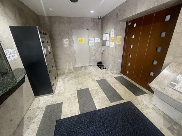 16/24 エントランス