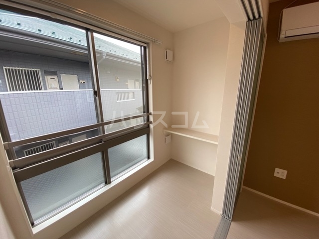 23/30 バルコニー