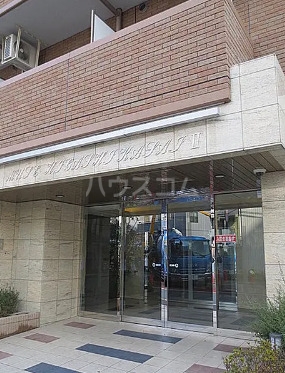 18/28 エントランス