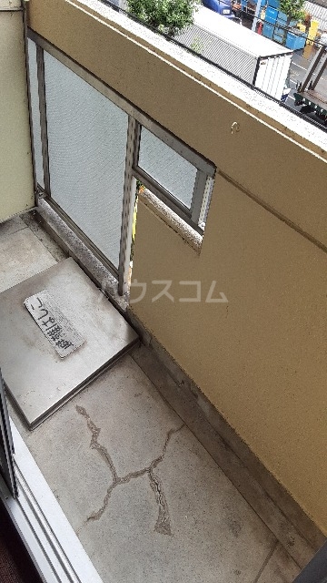 19/30 バルコニー