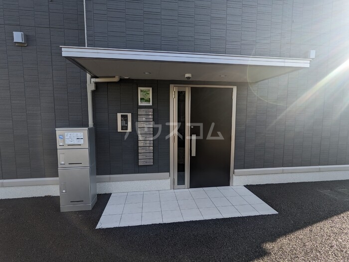 3/4 エントランス