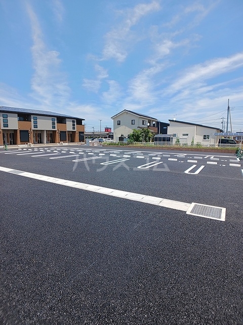 16/28 駐車場