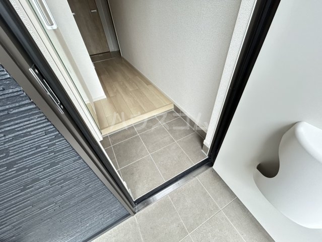 13/30 玄関