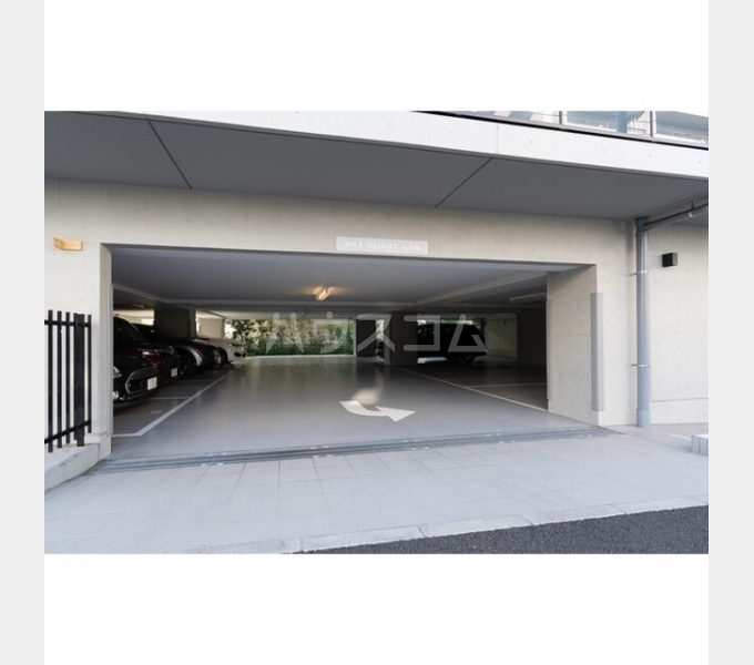 25/30 駐車場