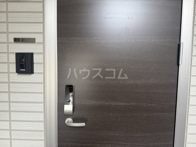 14/30 玄関