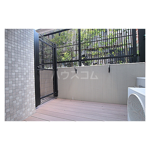 14/27 バルコニー