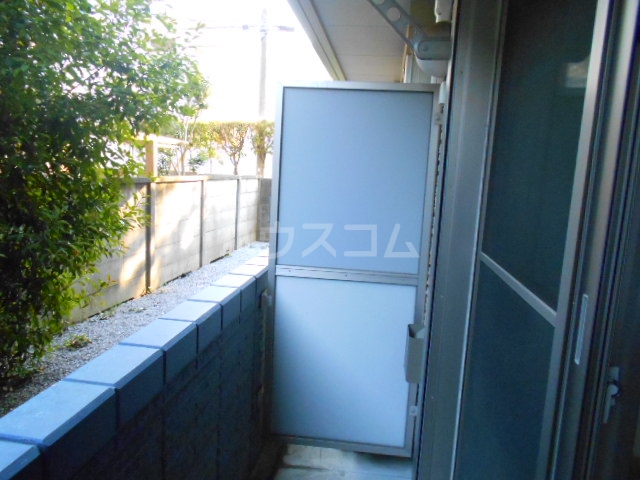 19/27 バルコニー