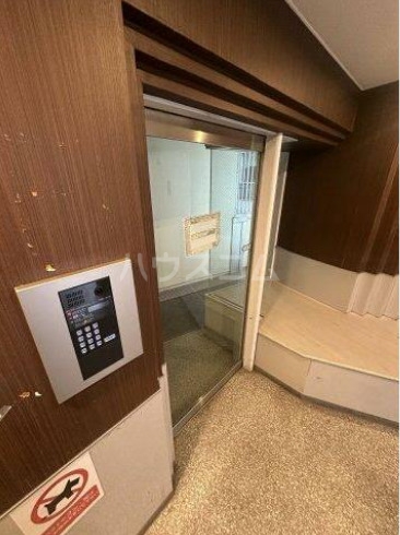 14/24 エントランス