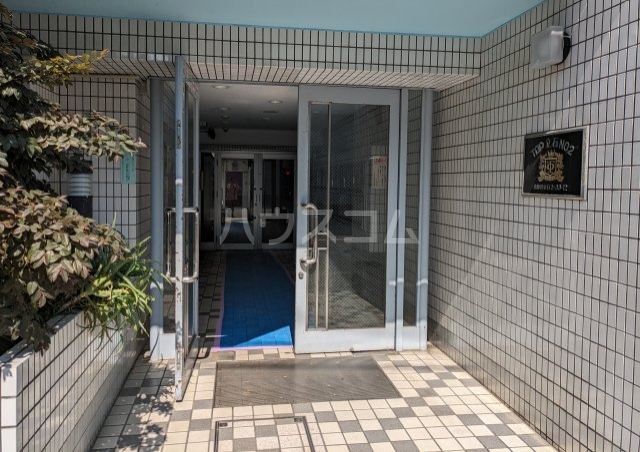 29/30 エントランス