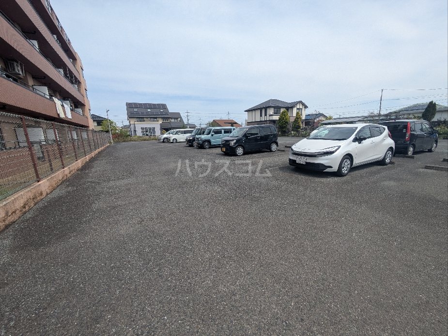 4/7 駐車場