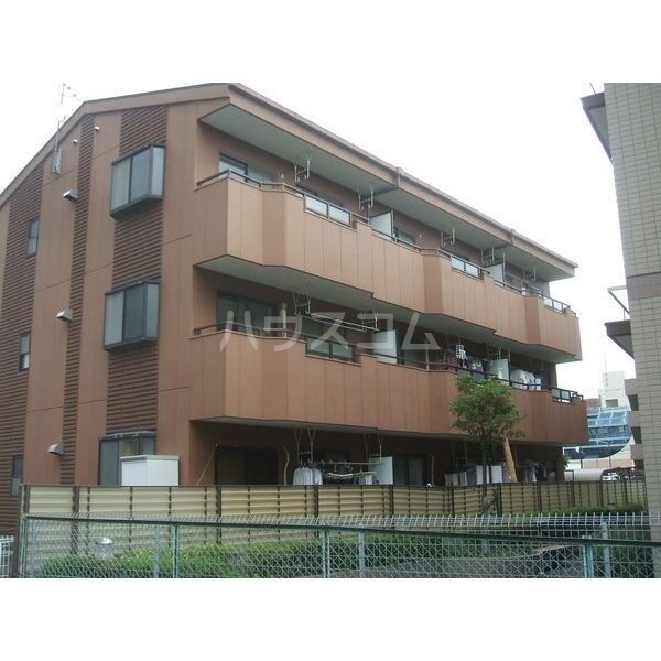 21/29 エントランス