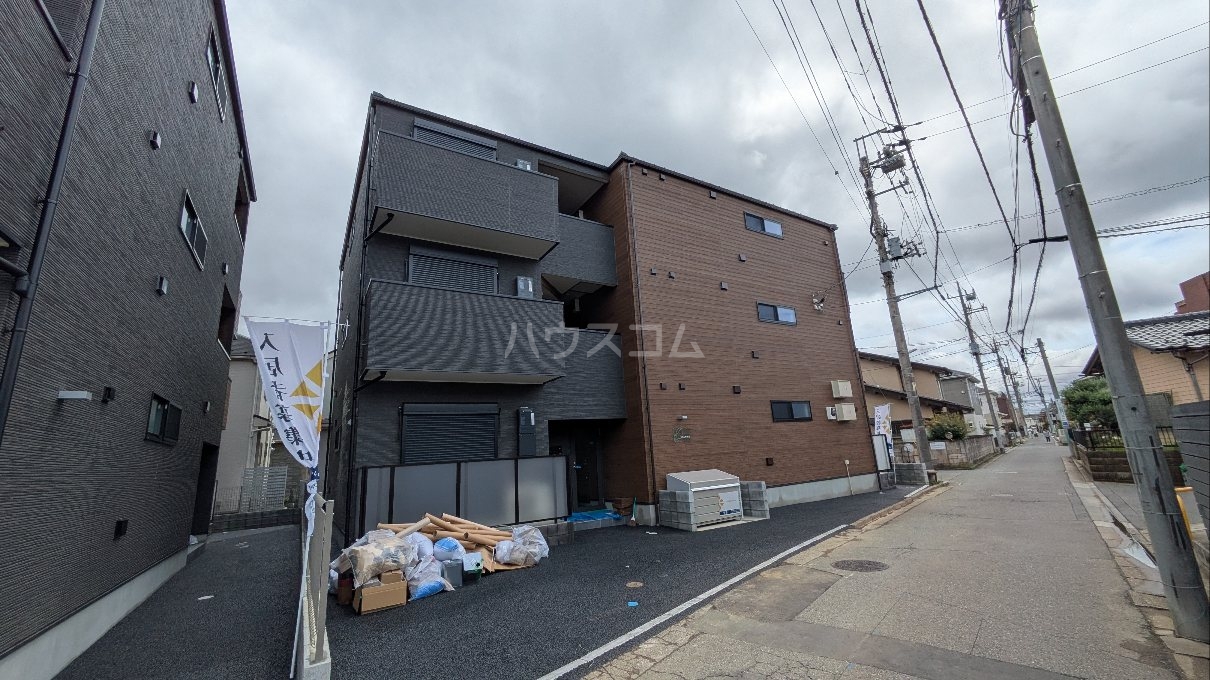 23/30 駐車場
