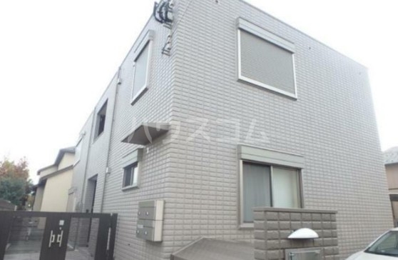 13/23 エントランス