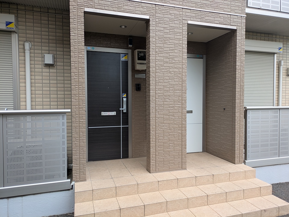 21/26 エントランス