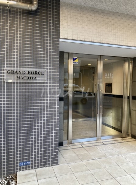 20/24 エントランス