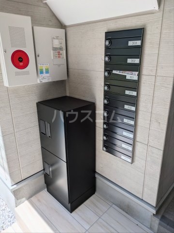 18/28 エントランス