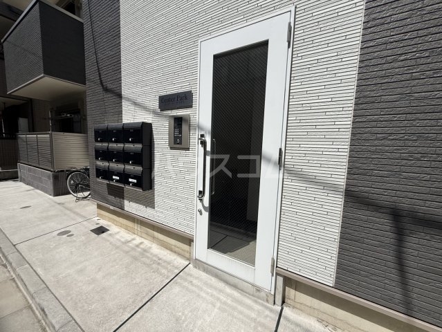 29/30 エントランス