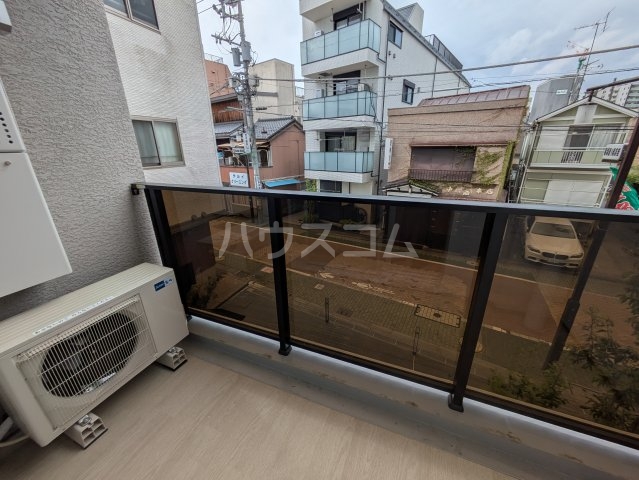 18/27 バルコニー