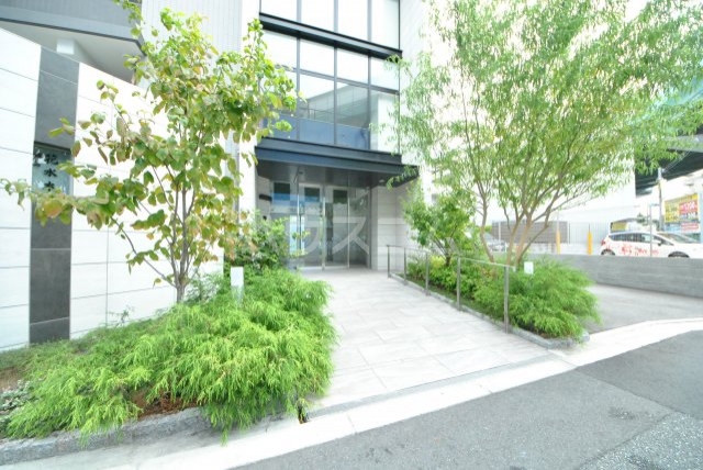 19/28 エントランス