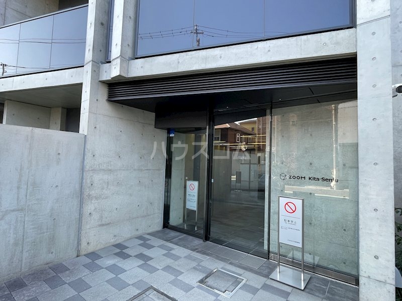 15/20 エントランス