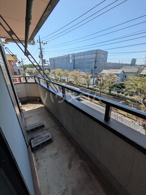 21/28 バルコニー